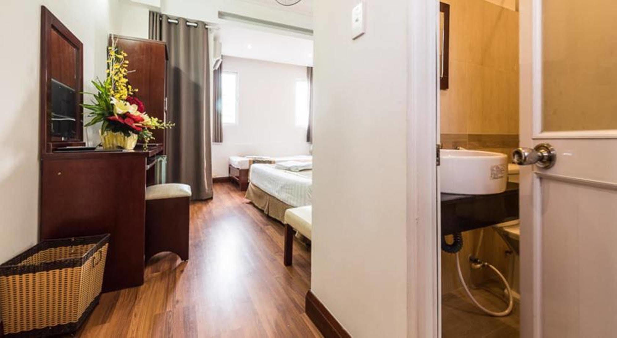 הו צ'י מין סיטי Saigon Odyssey Hotel - The Art מראה חיצוני תמונה